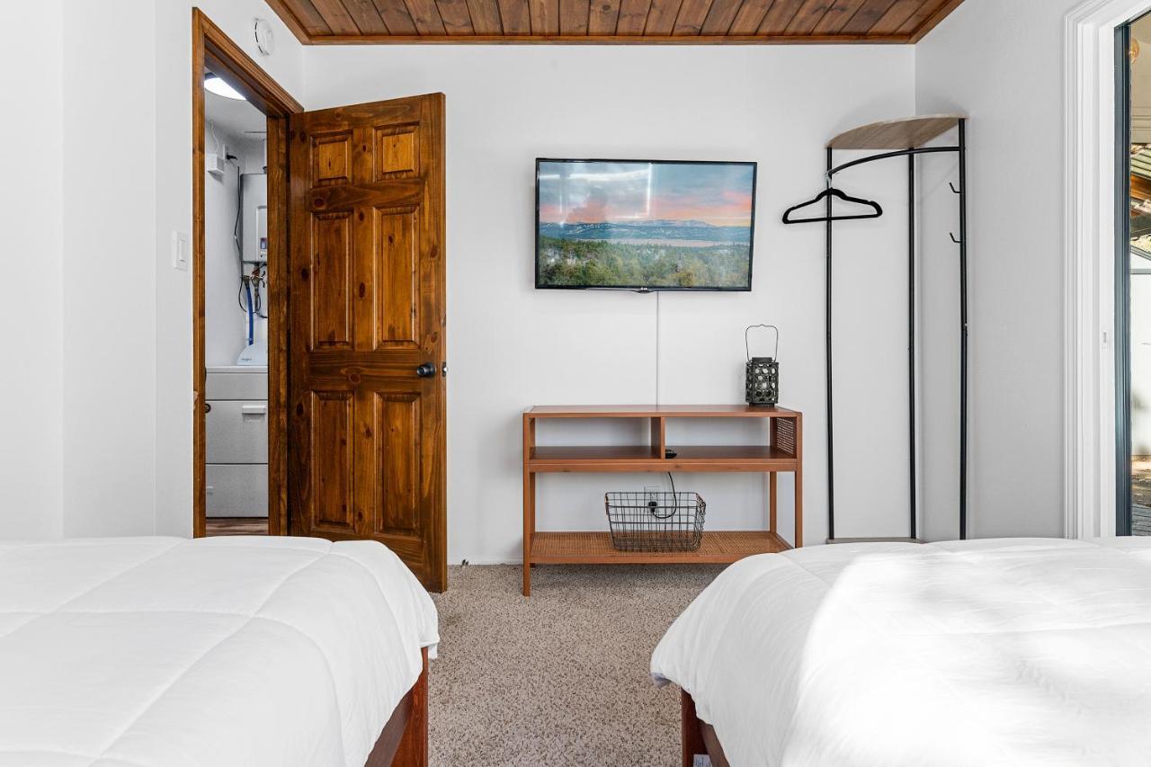 Yellow Pine Lodge - Charming Cottage Style Cabin With Peak-A-Boo Lake And Mountain Views Big Bear Lake Luaran gambar